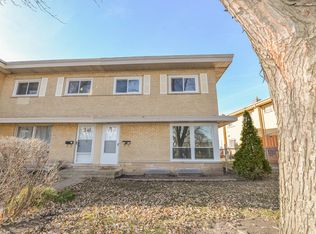 1226 N Wheeling Rd, Mount Prospect, IL 60056