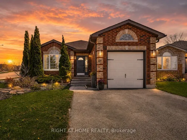 61 Seline Cres, Barrie, ON L4N 5V6