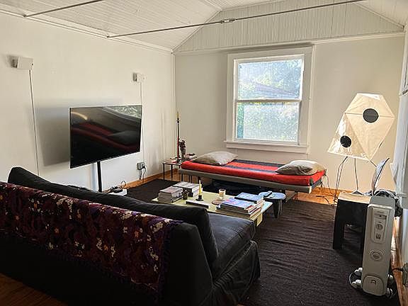 1st image of 1462 Echo Park Ave