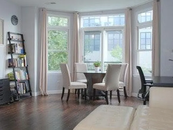 944 W 15th Pl Unit 2B, Chicago, IL 60608