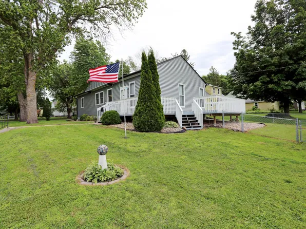 605 2nd St SE, Glenwood, MN 56334