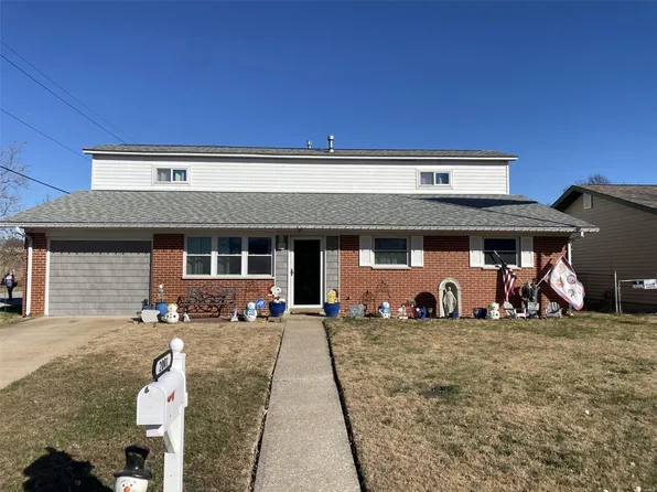 2001 Louise Ave, Cahokia, IL 62206