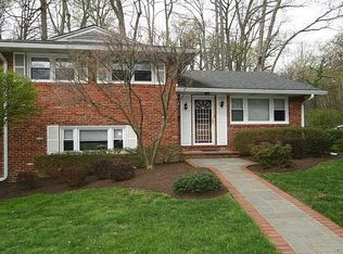 10118 Leslie St, Silver Spring, MD 20902