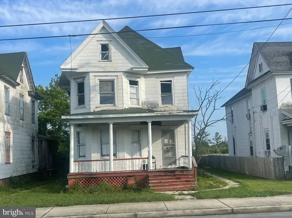 122 Maryland Ave, Crisfield, MD 21817