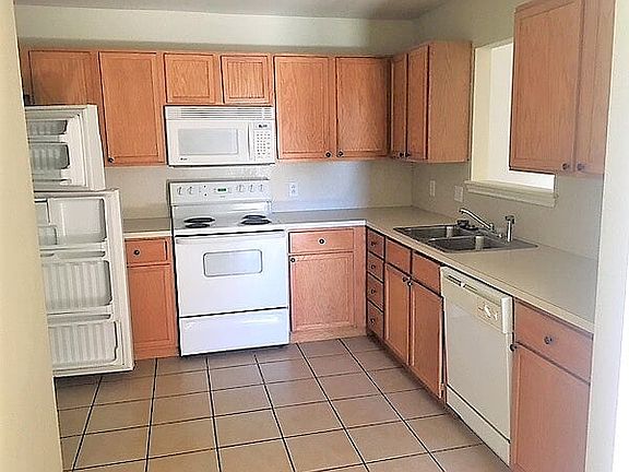 2nd image of 301 N Brentwood Ave