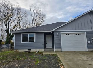 DX-0000 | 3020 & 3030 NE Johnson, Roseburg, OR 97470