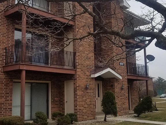 4th image of 15707 Terrace Dr