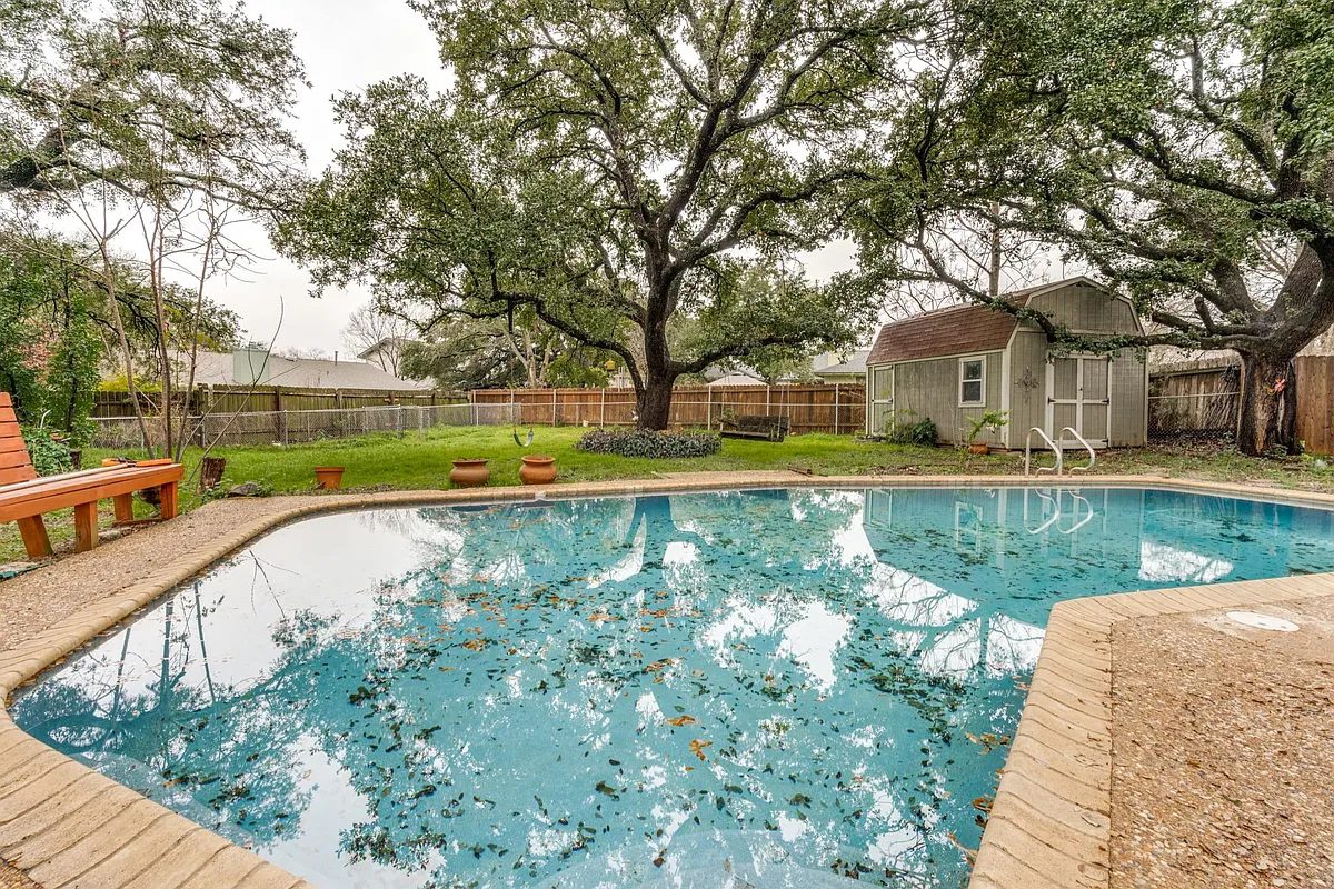 BEAUTIFUL pool & yard
 NO HOA/ TREES!! SHED!! - 12304 Bent Cedar Cv