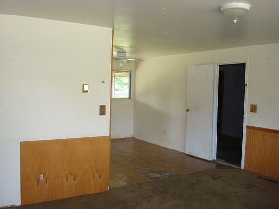5th image of 4296 Leston Ave