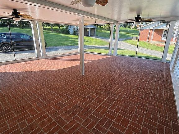 4th image of 519 Kendrick Ave
