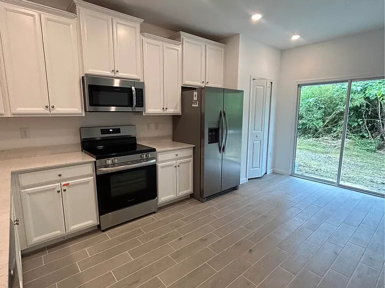 3409 SW 34th Avenue Cir #3 — Photo 4