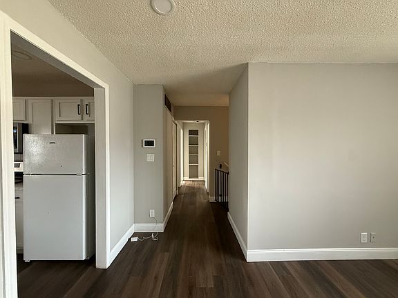 3rd image of 3325 Valley Park Ave