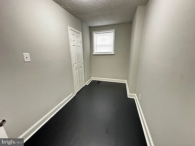 4632 Hillside Rd SE — Photo 18