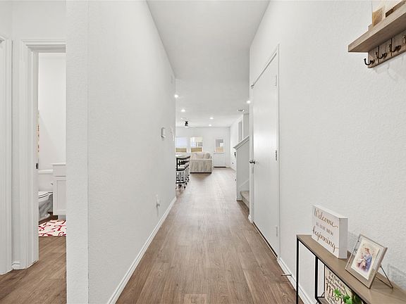 4th image of 790 Arnold Loop