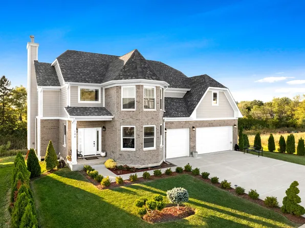 108 Gloria Dr, Elgin, IL 60120