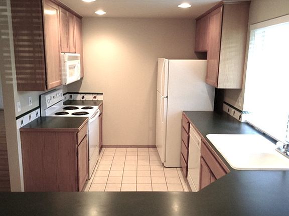 2nd image of 3402 227th Street Ct E