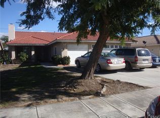 9055 Raffia Ln, Fontana, CA 92335