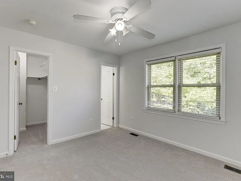 629 N Abingdon St — Photo 9