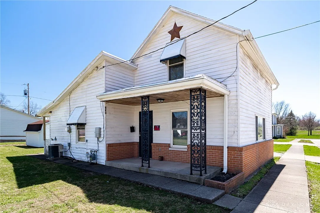 208 S Henry St photo 1