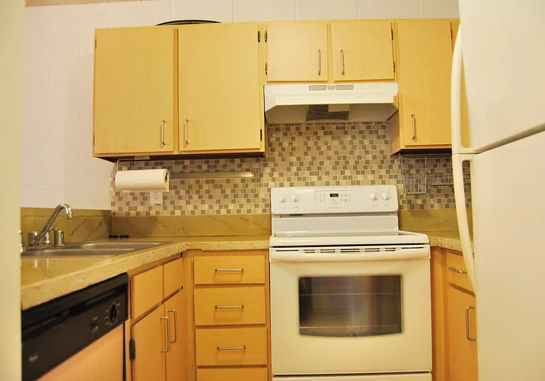112 S School St #103 — Photo 2