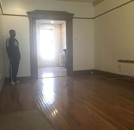 4th image of 359 Halsey St APT 2