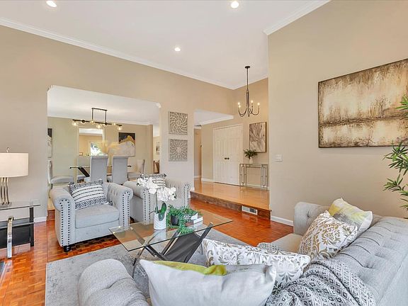 5th image of 20725 Acadia Ct