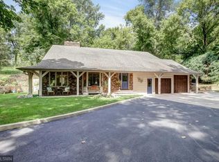 15200 Highland Trl, Minnetonka, MN 55345