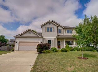1 Country Glen Cir, Madison, WI 53719