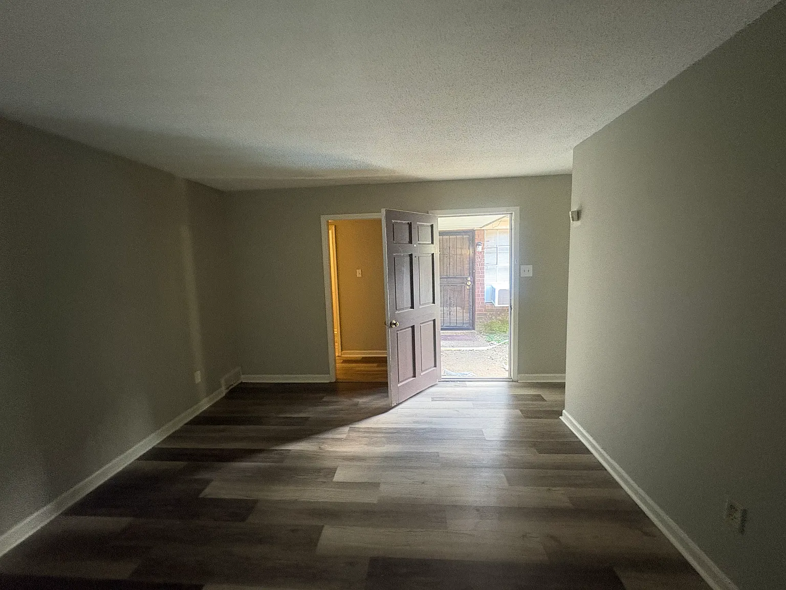 Beautiful 2 bedroom, 2 bathroom home for rent! — Photo 4
