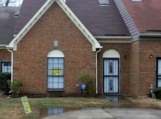 5856 Ridgehill Dr, Memphis, TN 38141