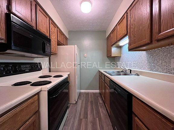 4th image of 6918 Kings Crossing Way