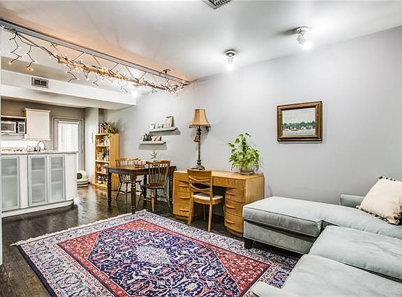 3rd image of 4242 Buena Vista St APT 11