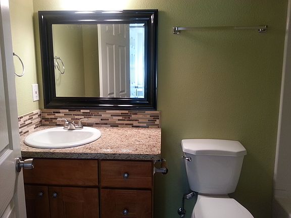 2nd image of 11825 SE 318th Pl #4