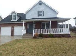 10389 Pike St, Winfield, IN 46307