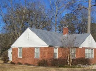 122 Magnolia St, Trussville, AL 35173