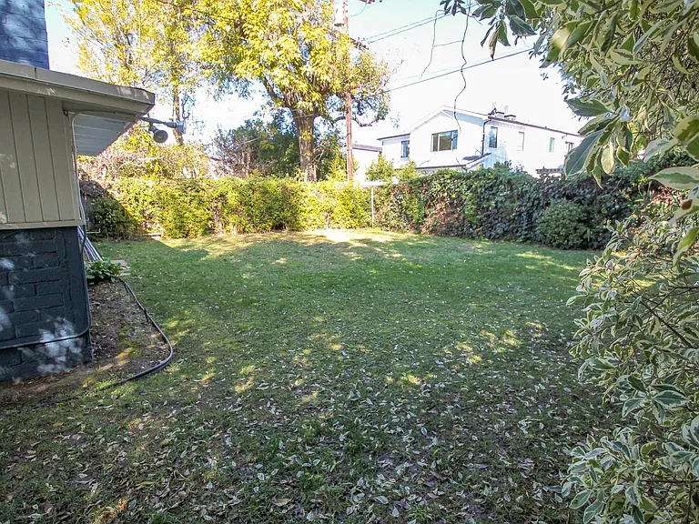 4426 Calhoun Ave — Photo 12