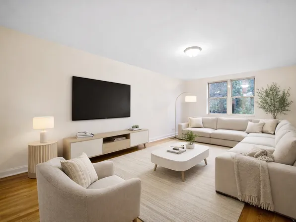 30 East End Avenue image 1 of 4