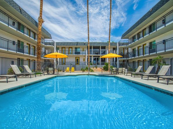 3211 E Pinchot Ave APT 220