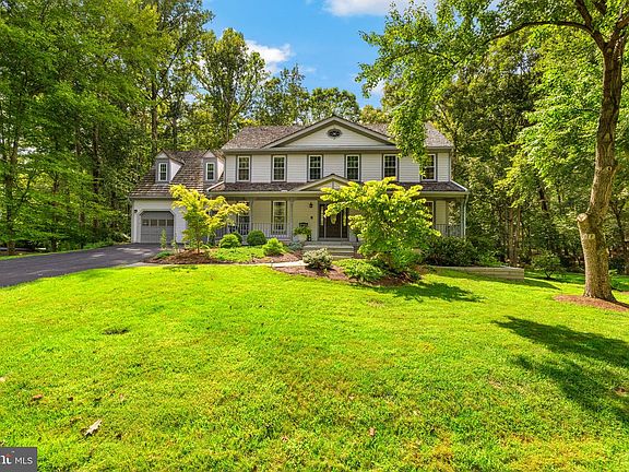3rd image of 9730 Rolling Ridge Dr