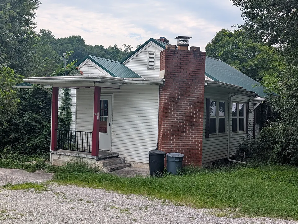 437 Linden Cir
