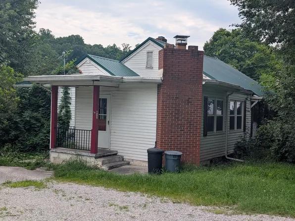 437 Linden Cir, La Follette, TN 37766