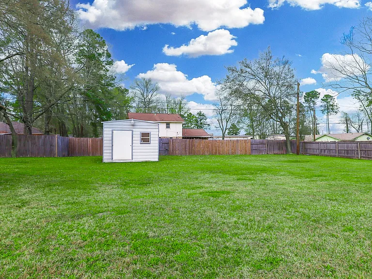 118 Rustwood St — Photo 34