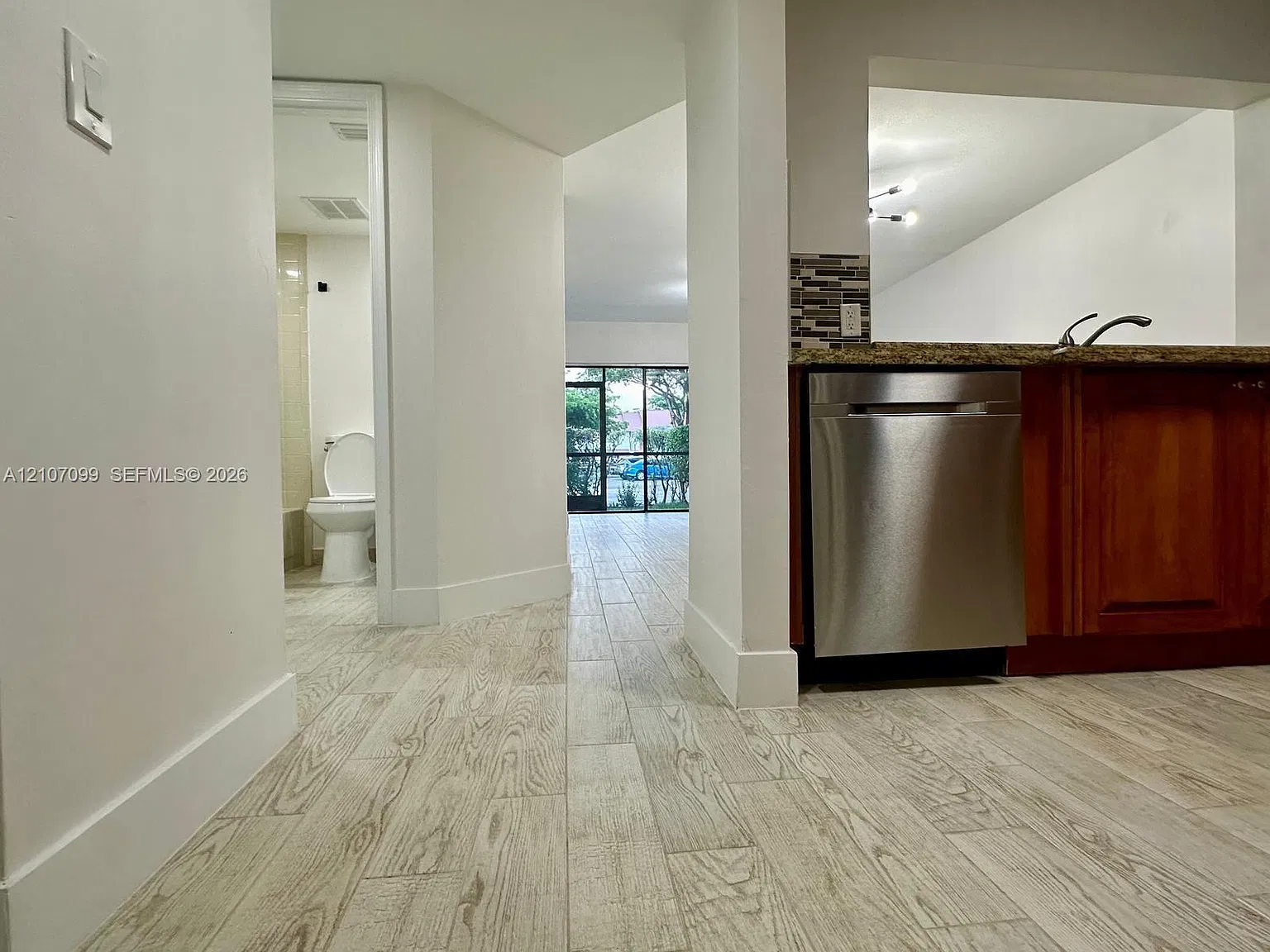 Beacon Place Condo — Photo 3
