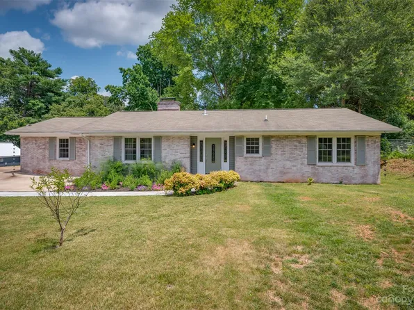 172 Charles St, Forest City, NC 28043