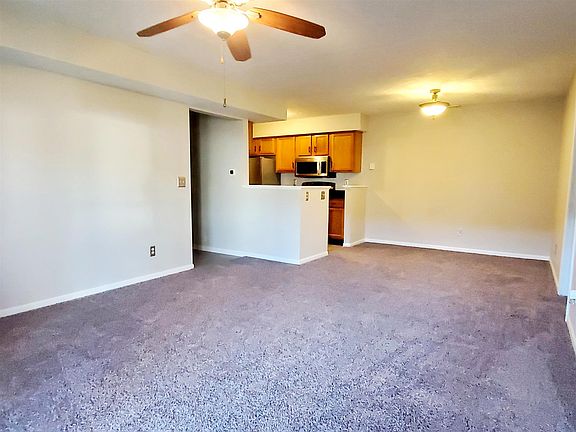 2nd image of 160 Herrington Ct APT 2
