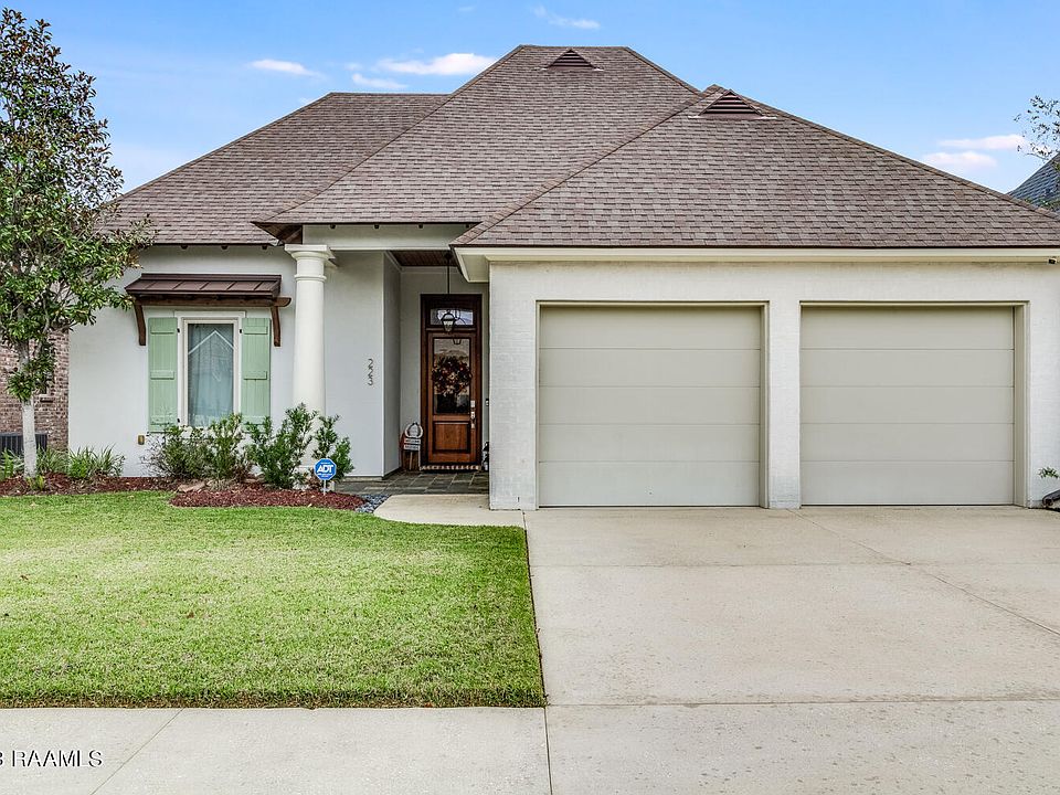 1st image of 223 Country Park Dr
