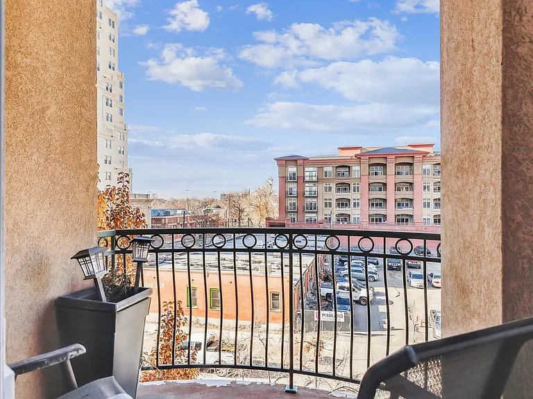 1100 Cherokee St #401 — Photo 27