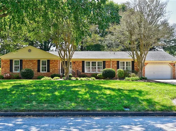 1388 Baycliff Dr, Virginia Beach, VA 23454