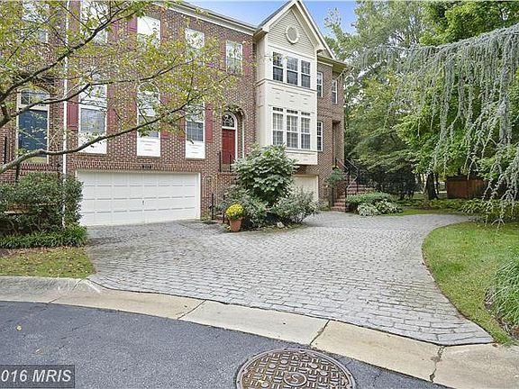 3rd image of 215 Halpine Walk Ct