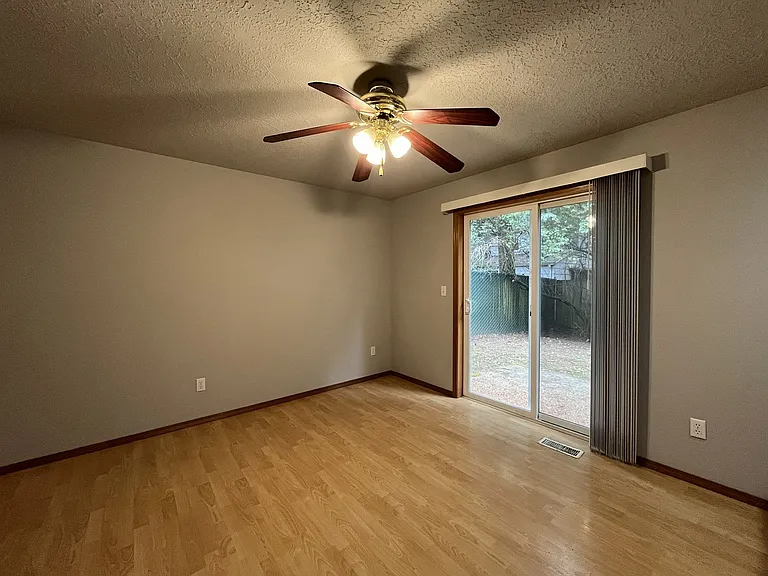 3810 SE 117th Pl — Photo 12